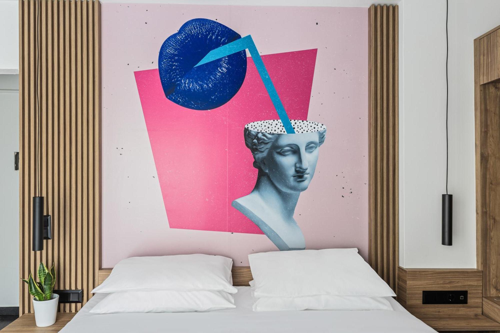 The Q Hotel