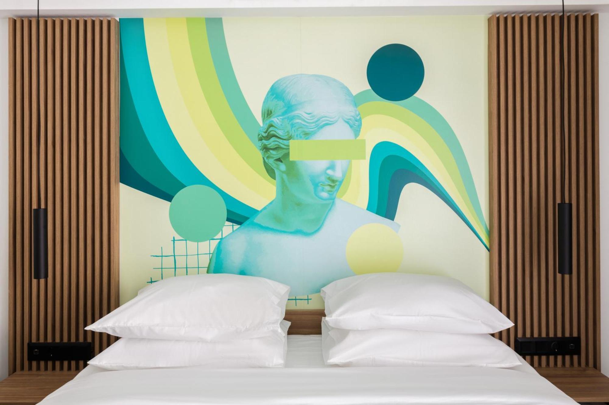 Hotel The Q *